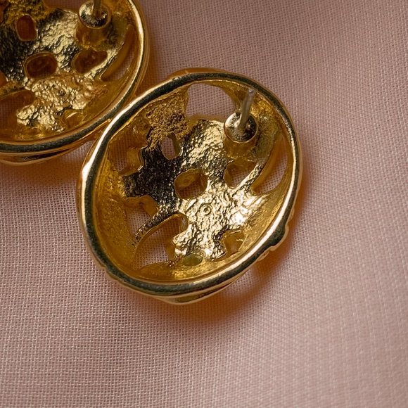 Vintage Avon Springtime Floral Pink Flower Gold Dome Oval Art Nouveau Earrings - Picture 6 of 8